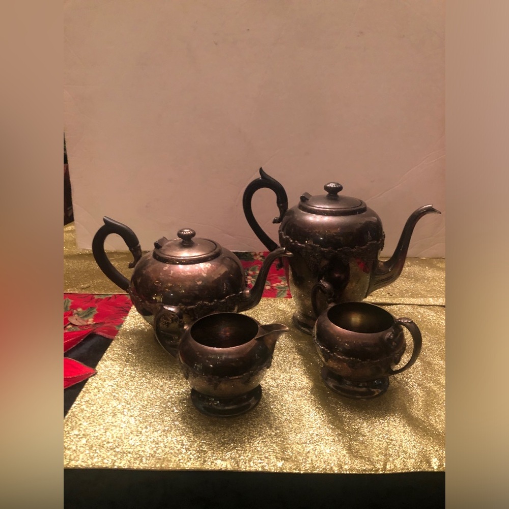 Vintage Silver Plated Coffee & Tea Set.